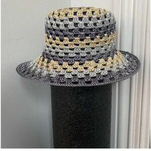 Solid & Striped the bucket hat NWT